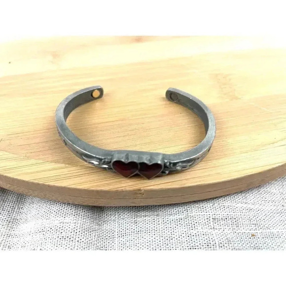 VTG Pewter Dual Hearts Cuff Bracelet Stamped SISK CB16 Unique - Picture 7 of 14